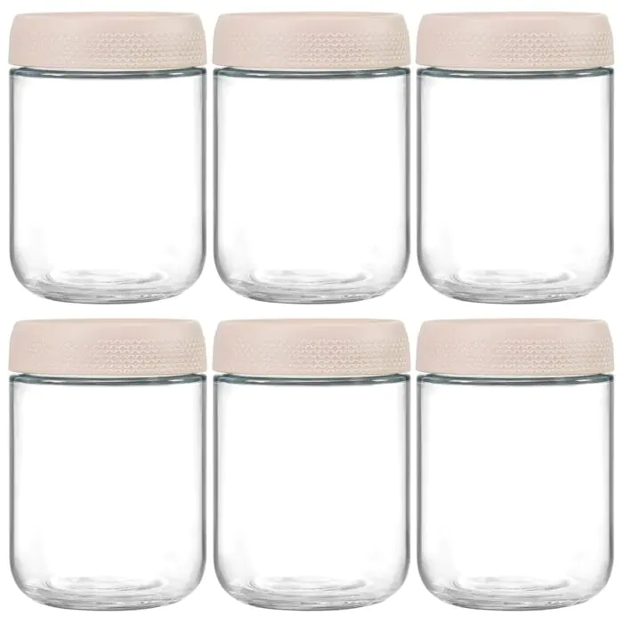 set-borcane-sticla-capac-plastic-6-bucati Set de 6 borcane din sticlă transparentă, cu capac din plastic bej, ideale pentru depozitare.